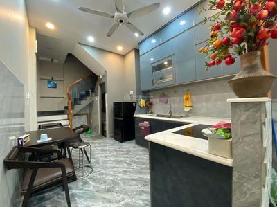 clean new houses full of furniture