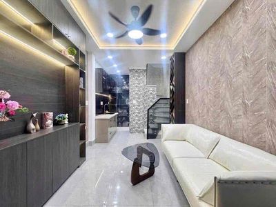 Rent the beautiful new house. Full Seven. Two bedrooms. Three.