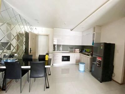 Infinite, 80 meters, 15 million, Full interior, Private, View River, 5 minutes County.
