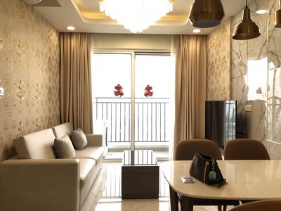 Rent the apartment Sunrise Riverside 2 bedrooms, 2 new, nice, high school toilets
