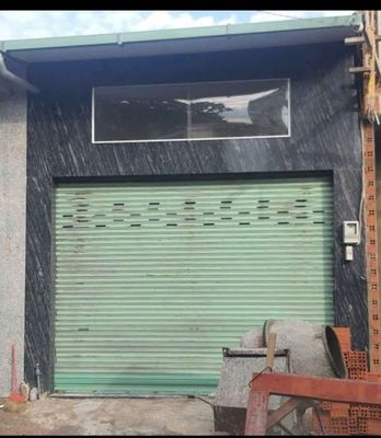 Rent a cash house in the middle of the Thirty-Teng Falls Market