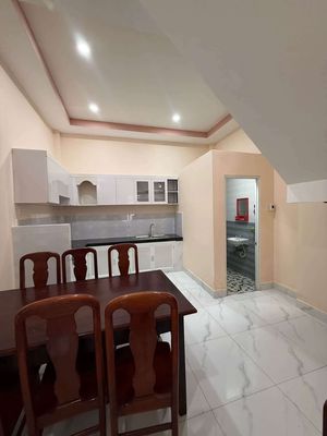 A clean new home Gò Vấp.