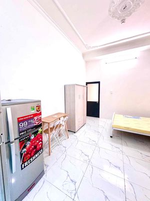 to rent room full of oozi furniture
