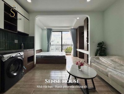 A 40-foot bedroom.
