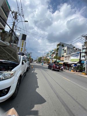 Rent akd An Dương Vương, 17 million, broad side, bordering on the Boxa.