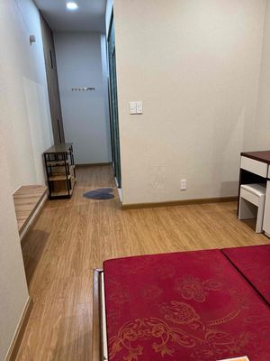 Rent the Masters' room separate at C/C Sunrise Riverside, and enter immediately.