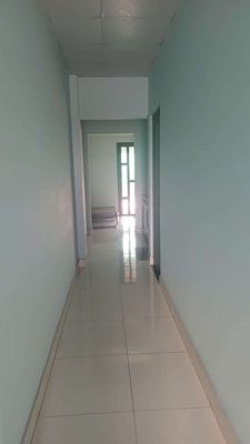 There are four or twenty floors of renters in four bedrooms. It's beautiful again.
