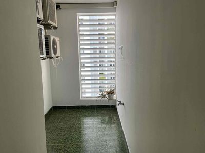 share bedrooms have private toilets