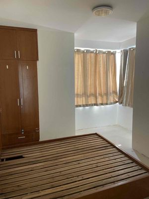 share bedrooms have private toilets