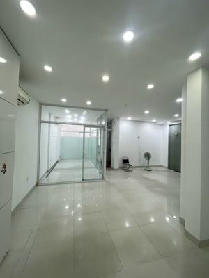 Renting 8 meters of Cư Xá Bắc HảiZ office, District 10