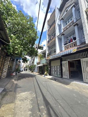 Renting an alleyhouse 8 meters Lê Thúc Hoạch,Tân Phú.