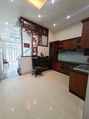 Renting an alleyhouse 8 meters Lê Thúc Hoạch,Tân Phú.
