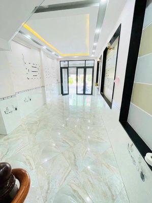 Rent a Mokd Hiền Vương, Tân Phú. Four bedrooms, four toilets.