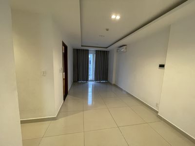 See multiples. 1 .00Zz1 bedroom=10 million, 2 bedrooms=14 million, 3 bedrooms=18 million