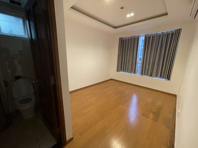 See multiples. 1 .00Zz1 bedroom=10 million, 2 bedrooms=14 million, 3 bedrooms=18 million