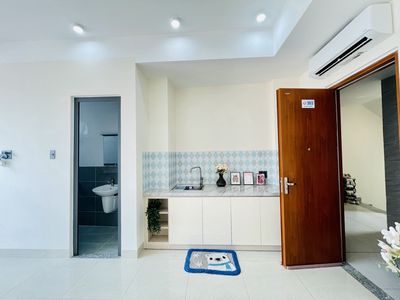New room - full interior - near airport - industrial college