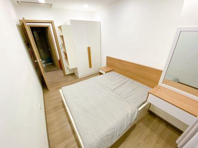 See multiples 1.7 Kingston 1 bedroom=10 million, 2 bedrooms=16 million, 3 bedrooms=23 million Full Things