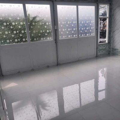 Private room 30 meters two, first floor, air conditioning, government prices.