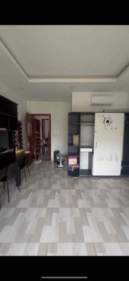Get a room for 4 million-five million, near Lang Cs3.