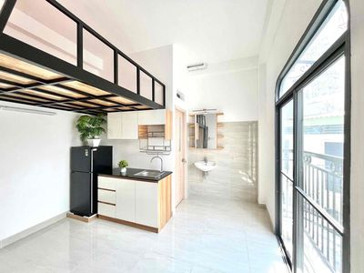 The Natural Light Advanced House near the Foreign College of Peace