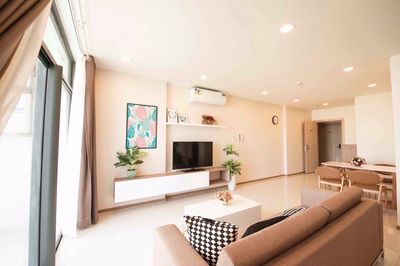 Rent apartment 80 M2, two bedrooms, dry river view.