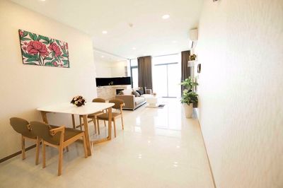 Rent apartment 80 M2, two bedrooms, dry river view.