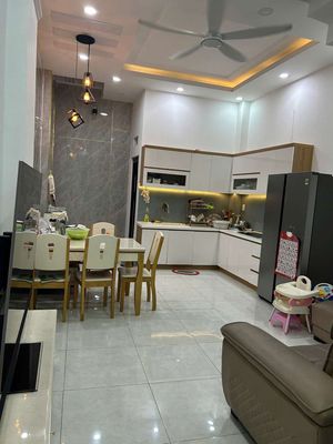 Rent the original house, 1 st - 2th floor - 1 roof