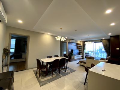 The Gold View 3 bedroom 118 M2, nice decor, tall floor