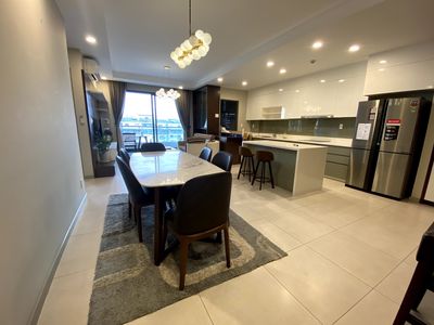 The Gold View 3 bedroom 118 M2, nice decor, tall floor