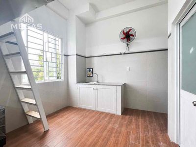 The suspended room is only 3x - free at - right near the university.