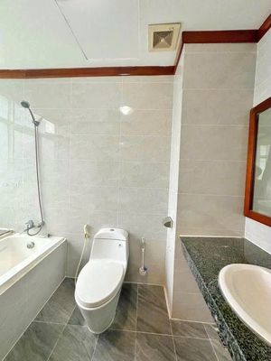 Lữ Gia Plaza-Thirty. 3 Bedroom Full High interior, 98 meters 2 for 15 million a month.