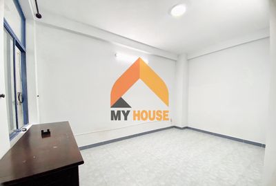 Oh, my God! The nice ones are rented right here at the villa An Phú District 2500 M2000