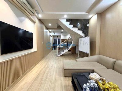 Nice place like Homesfinger! 5 rooms, Full Home - parking lot