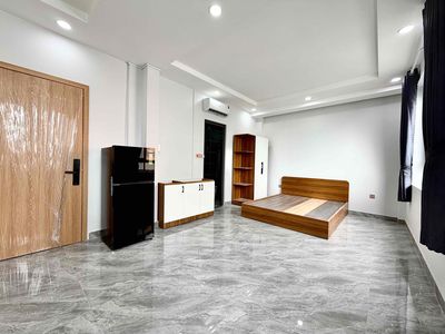 Open 30 M2 wide, Dương Quảng Hàm.