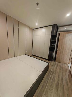 Rent two bedrooms. Two toilets.