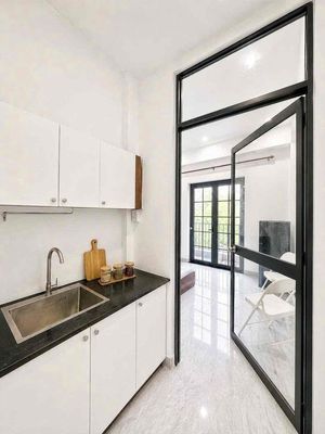 renting apartment full of modern kitchen furniture at Tân Sơn