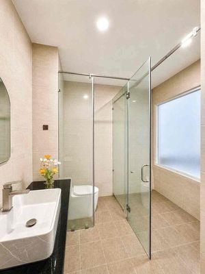 renting apartment full of modern kitchen furniture at Tân Sơn