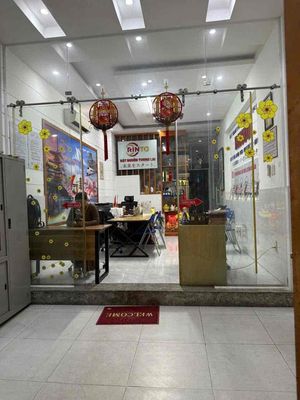 4 x25 meters. 3 floors. Thới An.