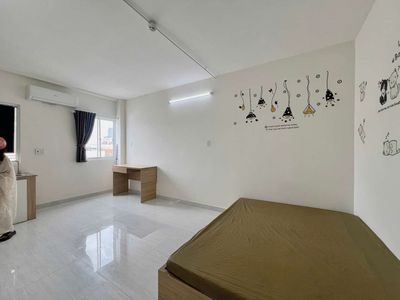 studio full sky contents area 30 m square by the camette bridge