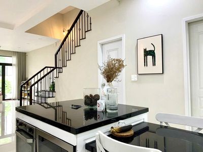 Rent Lakeview City Street for 35 million, 4 bedrooms, 5 toilets, South Moscow.