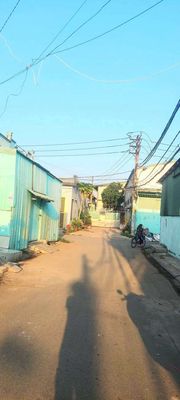 Ware 12 x18 M Nguyễn Cửu Phú borders the rich rocket Chan at 10 million