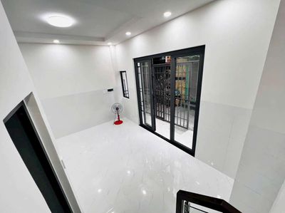 Quang Trung-7, 10, 6 x 6 meters, 2 floors, 3 bedrooms, 3 toilets
