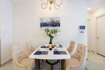 Renting apartment 2 bedroom 82 m. Vinhomes Golden River BaSon District 1