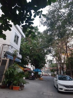 The owner rents the original house to the P.P.P.D. 4 District Society.