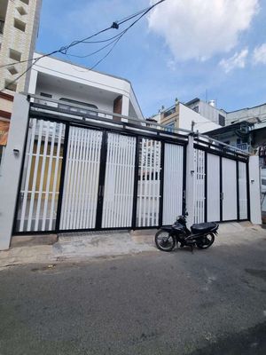 New Home, area 11 x 20 meters, car lane - 1 307 per floor