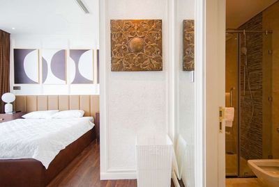 Rent the R.1.2 Vinhomes Golden River BaSon bedrooms.