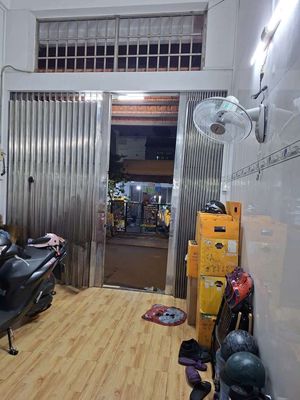 The Hương Lộ 2 rental house (three-story bedroom) 8 meters of empty houses now