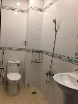 Hire two Ni Sư Huỳnh Liên Rosetta 10 Tân Bình