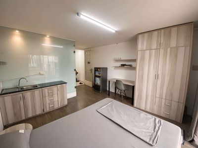 Nguyễn Văn Thủ apartment, District 1.