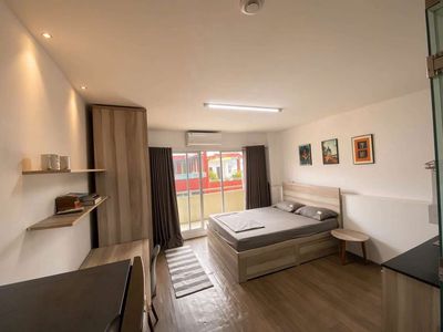 Nguyễn Văn Thủ apartment, District 1.